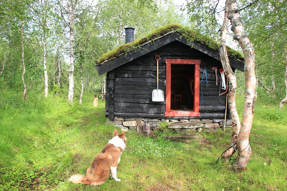 Der Bergbauernhof "iInner Bredek" wurde restauriert und eine Hütte ist für Wanderer offen. Hier könnten wir übernachten, wenn wir denn wollten. Doch wir wollen weiter!
