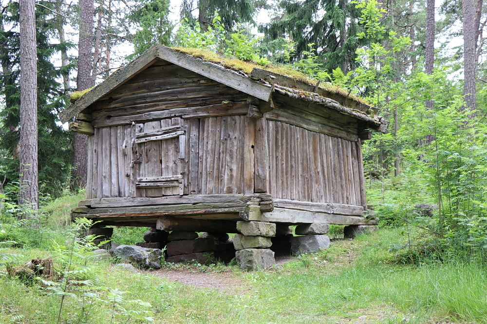 Altes finnisches Holzhaus